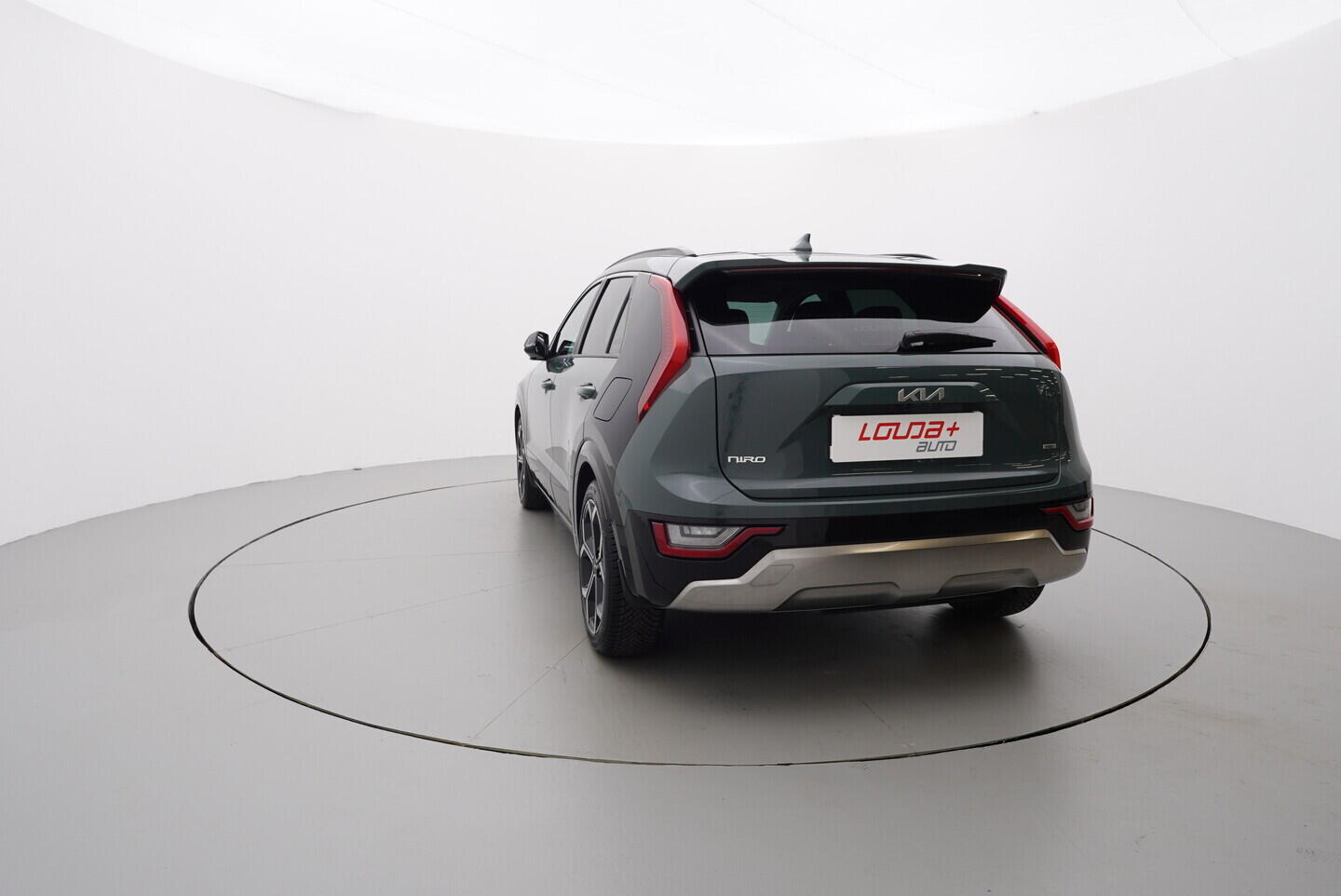 O419V07852_13.webp_NIRO Premium 1.6 hybrid 77 kW automat