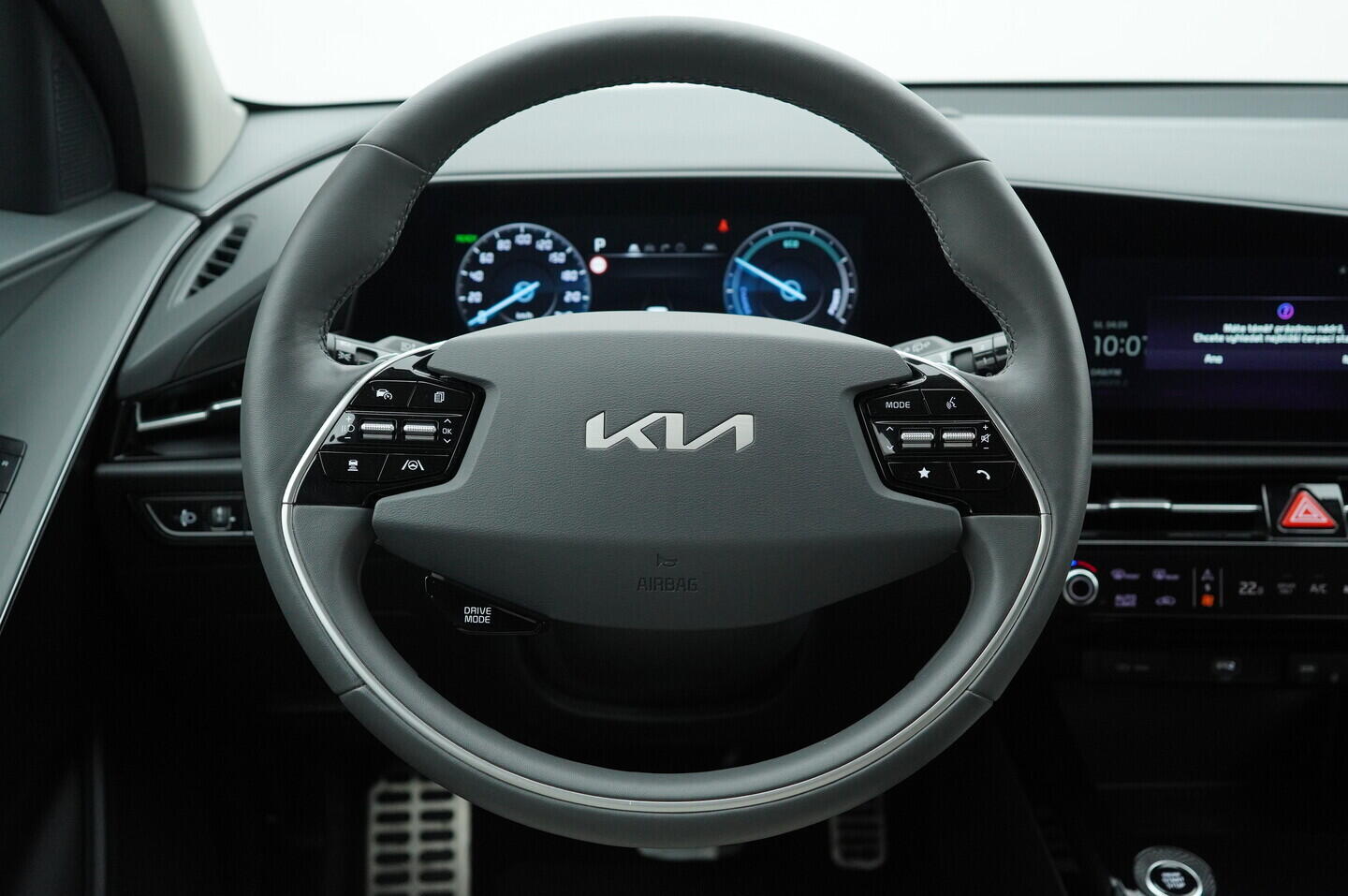 O419V07852_23.webp_NIRO Premium 1.6 hybrid 77 kW automat