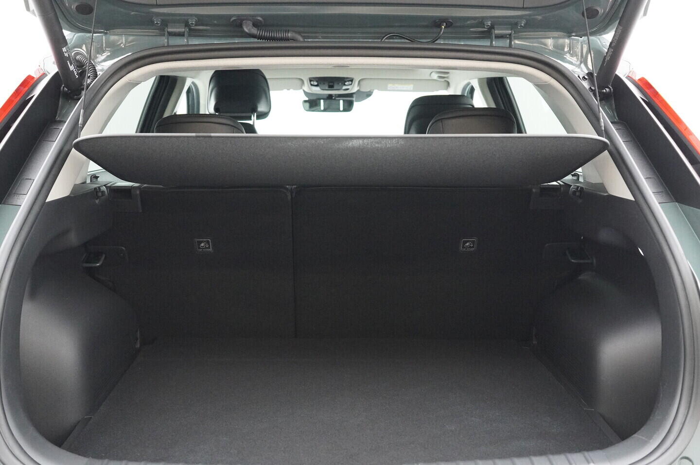 O419V07852_33.webp_NIRO Premium 1.6 hybrid 77 kW automat