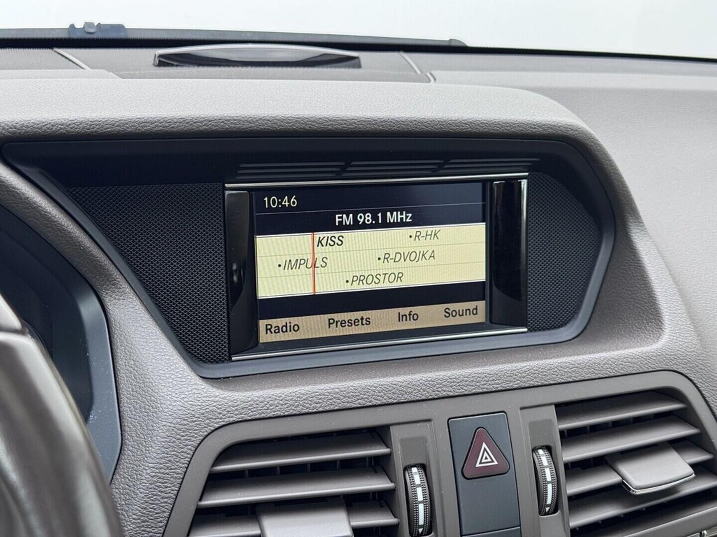 O419V07854_24.webp_E350 CDI 3.0  170 kW automat