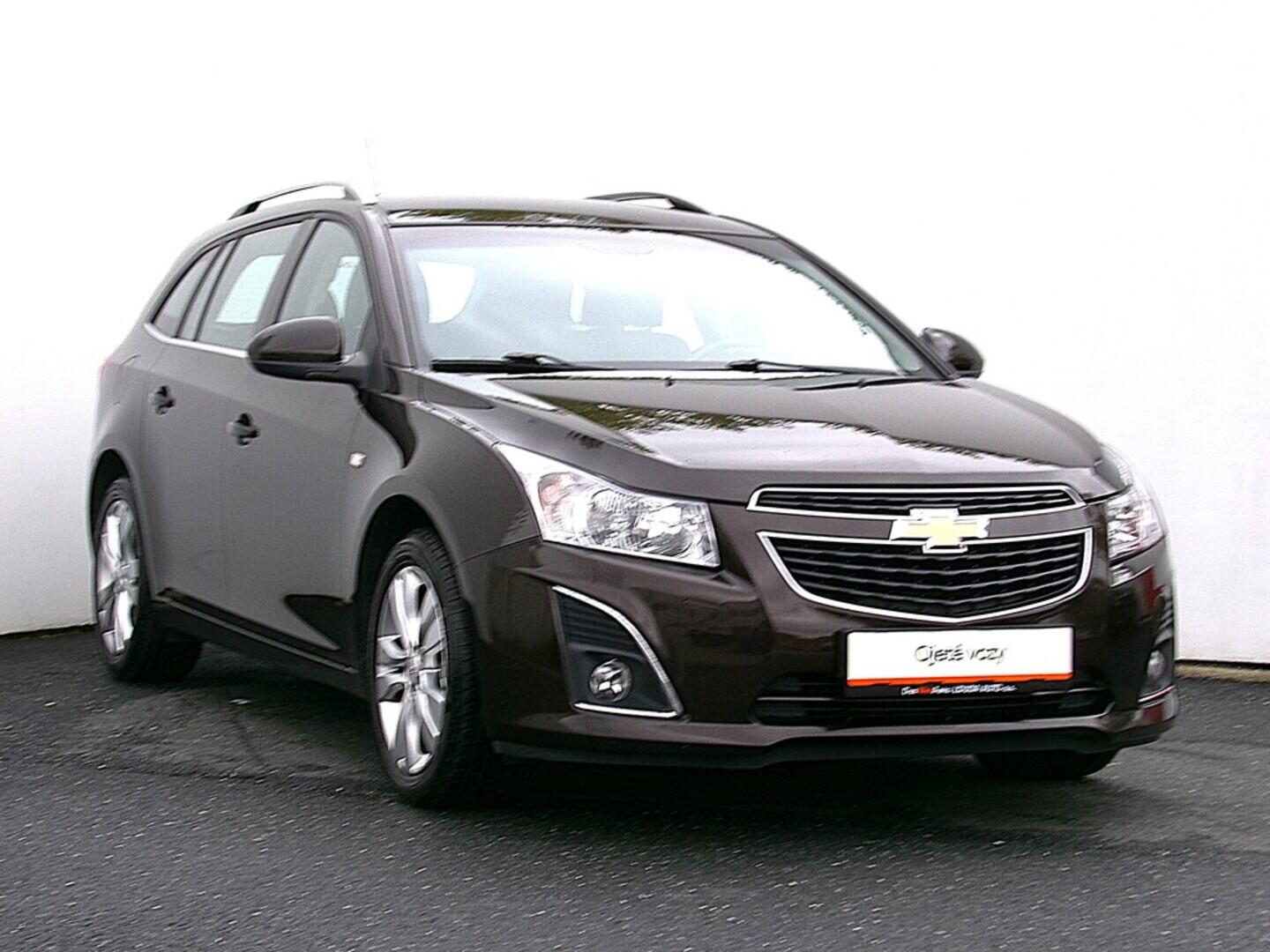 O419V07855_14.webp_CRUZE  1.4  103 kW manuál