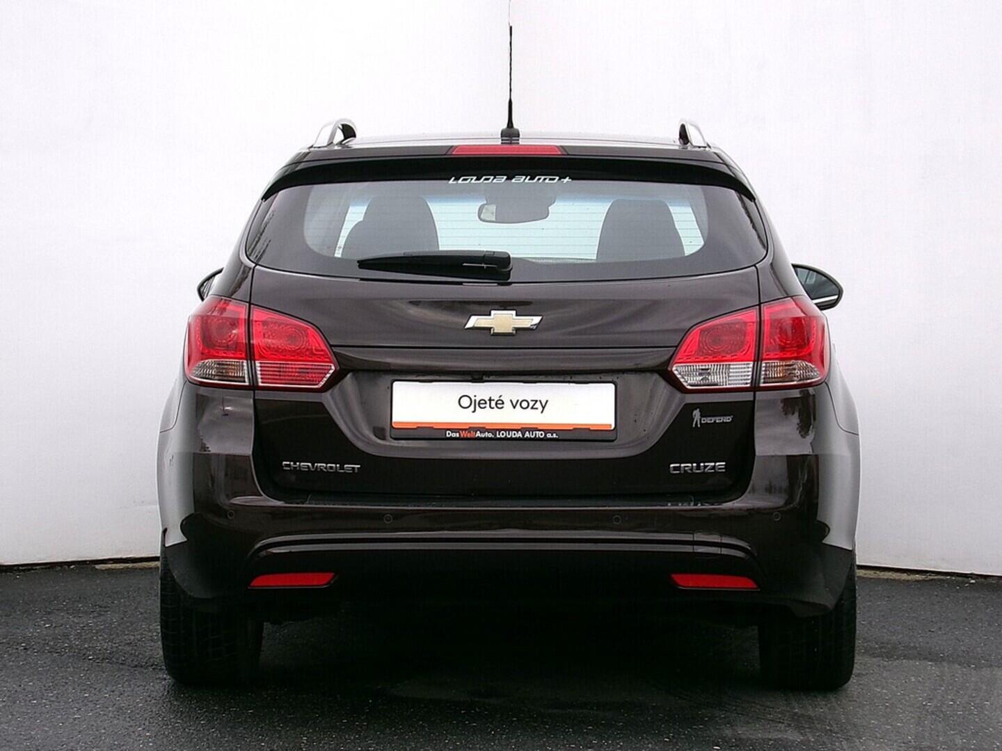 O419V07855_17.webp_CRUZE  1.4  103 kW manuál