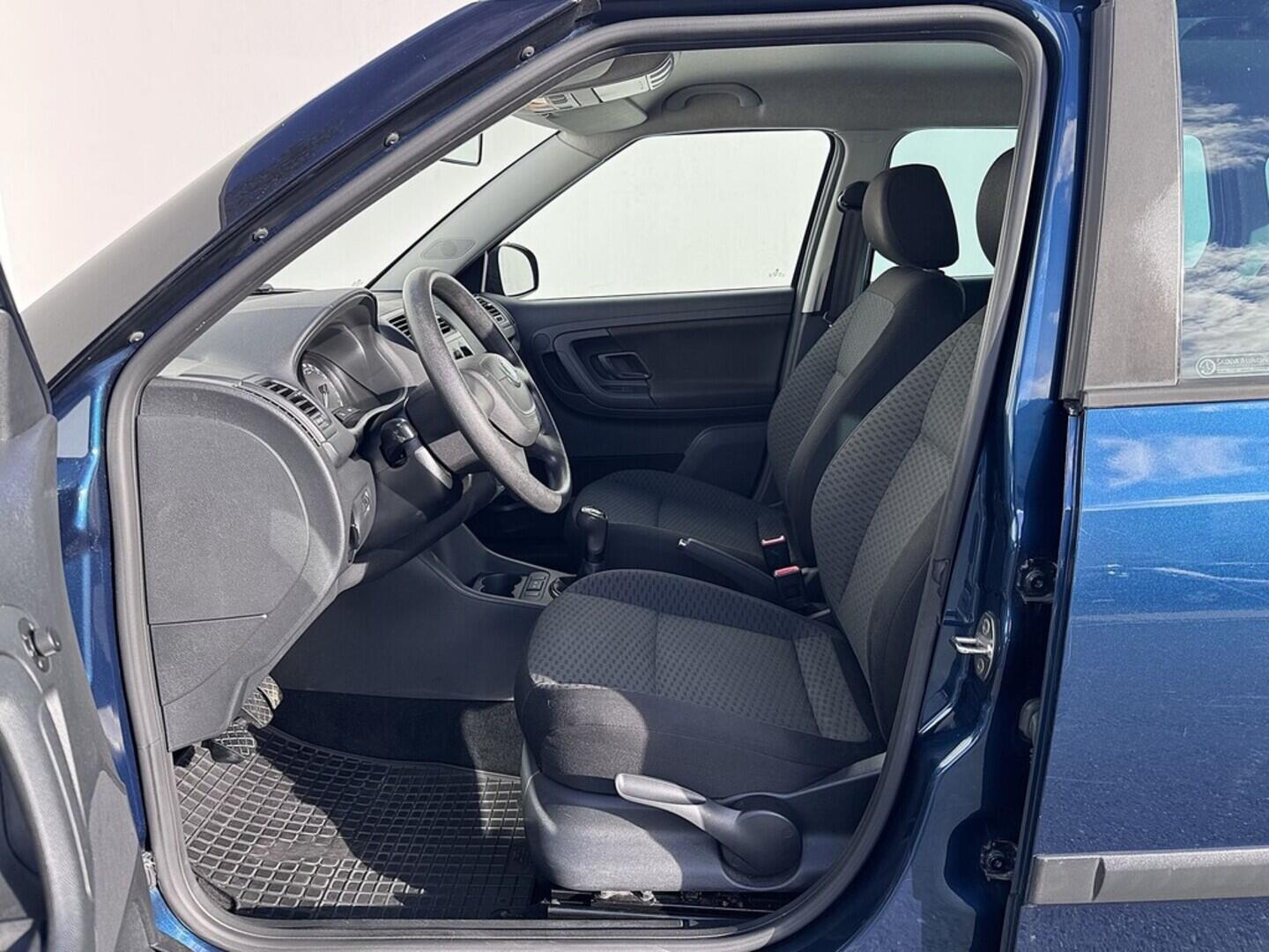 O419V07857_20.webp_FABIA Ambiente 1.2 HTP 51 kW manuál