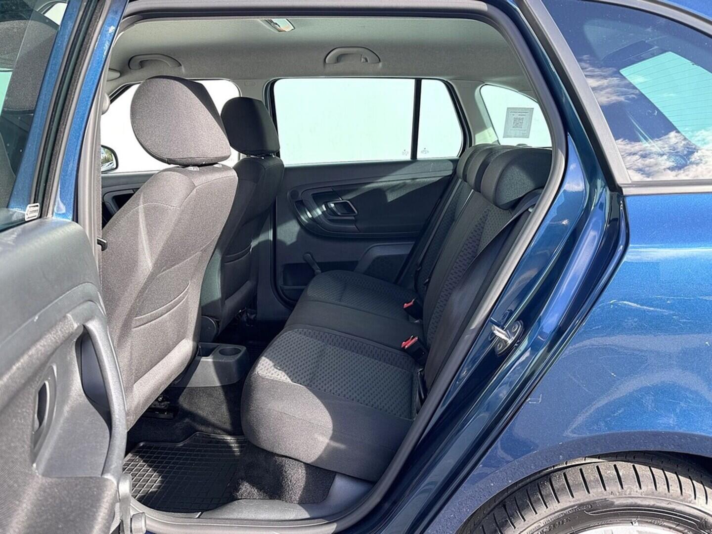 O419V07857_29.webp_FABIA Ambiente 1.2 HTP 51 kW manuál