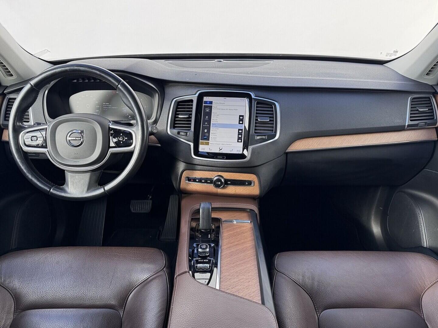 O419V07859_18.webp_XC90  2.0  173 kW automat, DPH