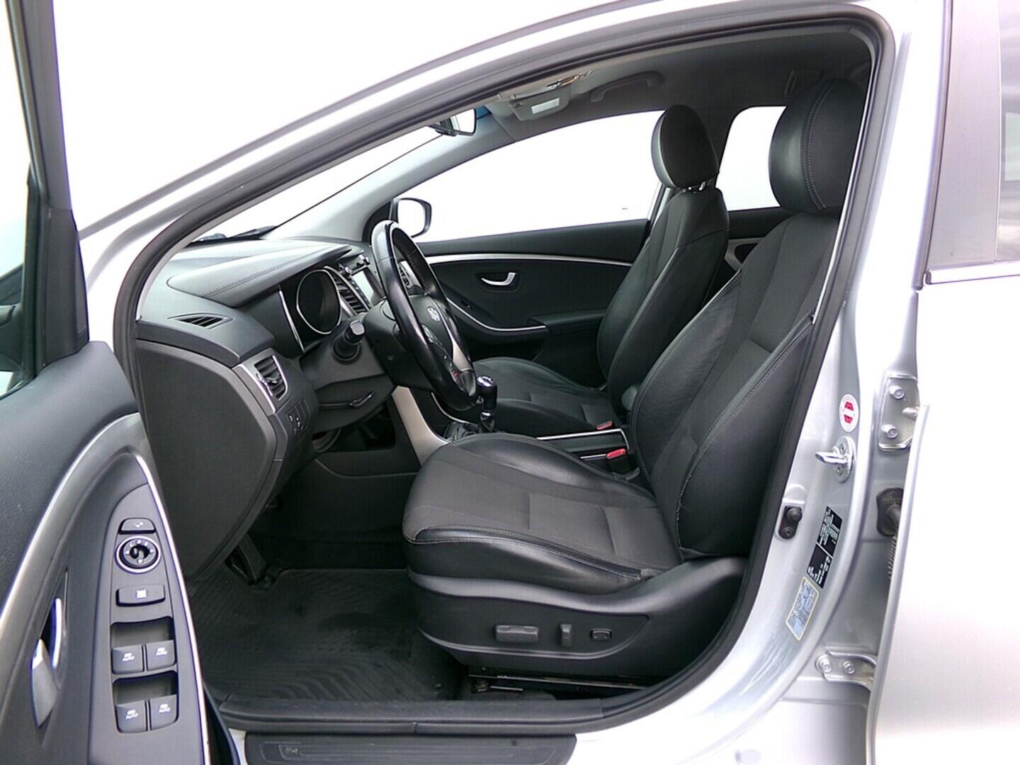 O419V07860_20.webp_I30  1.6 DCI 100 kW manuál