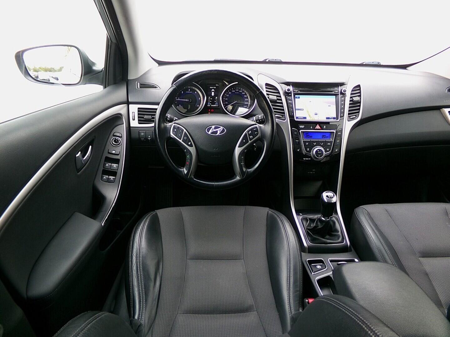 O419V07860_24.webp_I30  1.6 DCI 100 kW manuál