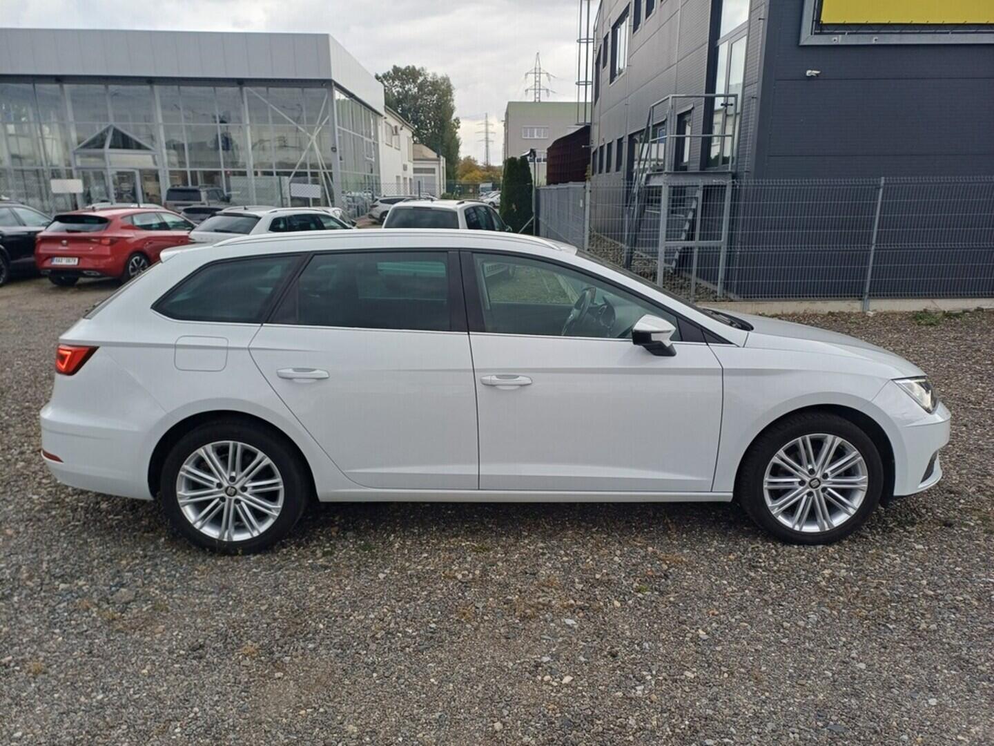 O419V07863_16.webp_LEON Xcellence 1.5 TSI 96 kW manuál, DPH