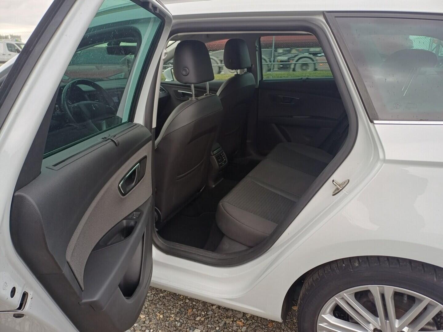 O419V07863_29.webp_LEON Xcellence 1.5 TSI 96 kW manuál, DPH