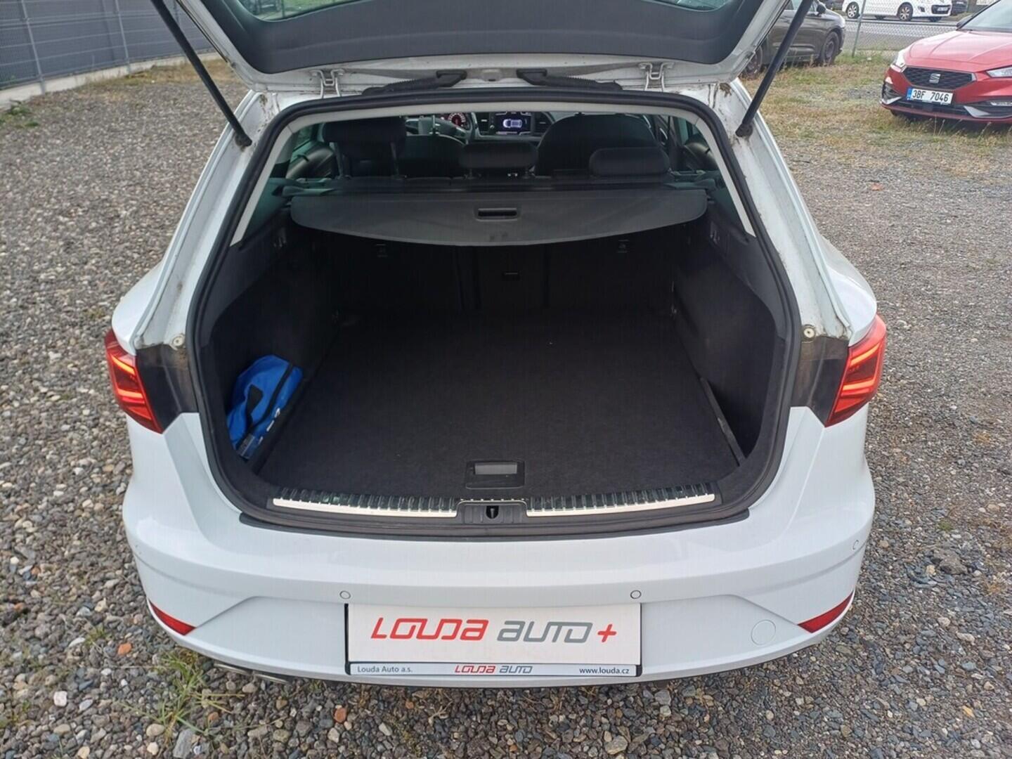 O419V07863_30.webp_LEON Xcellence 1.5 TSI 96 kW manuál, DPH