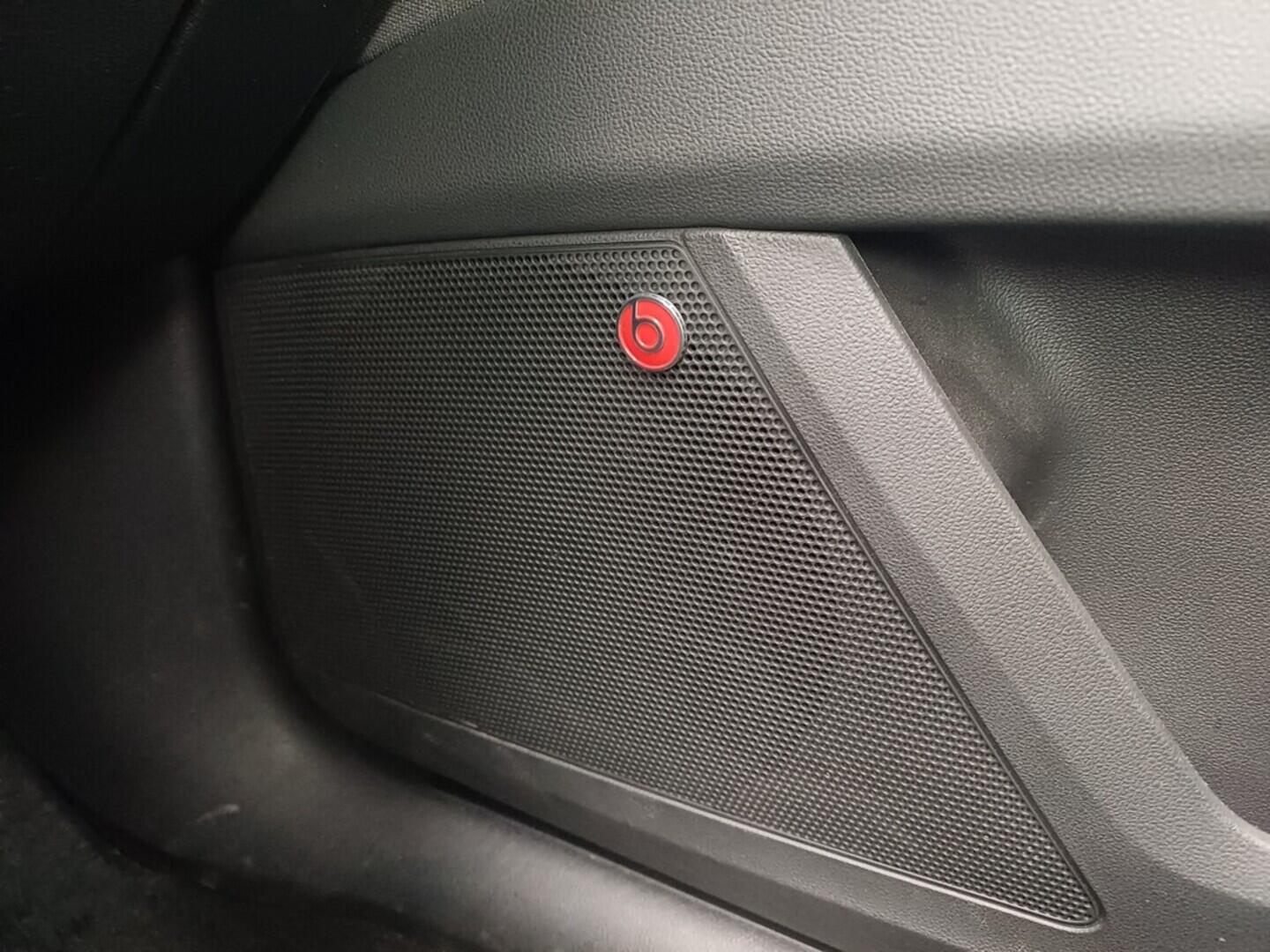 O419V07863_32.webp_LEON Xcellence 1.5 TSI 96 kW manuál, DPH