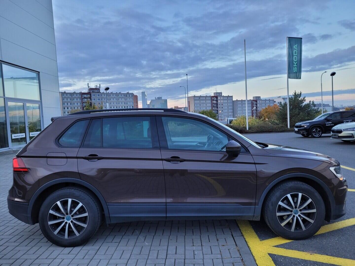 O419V07864_12.webp_TIGUAN Trendline 1.4 TSI 92 kW manuál