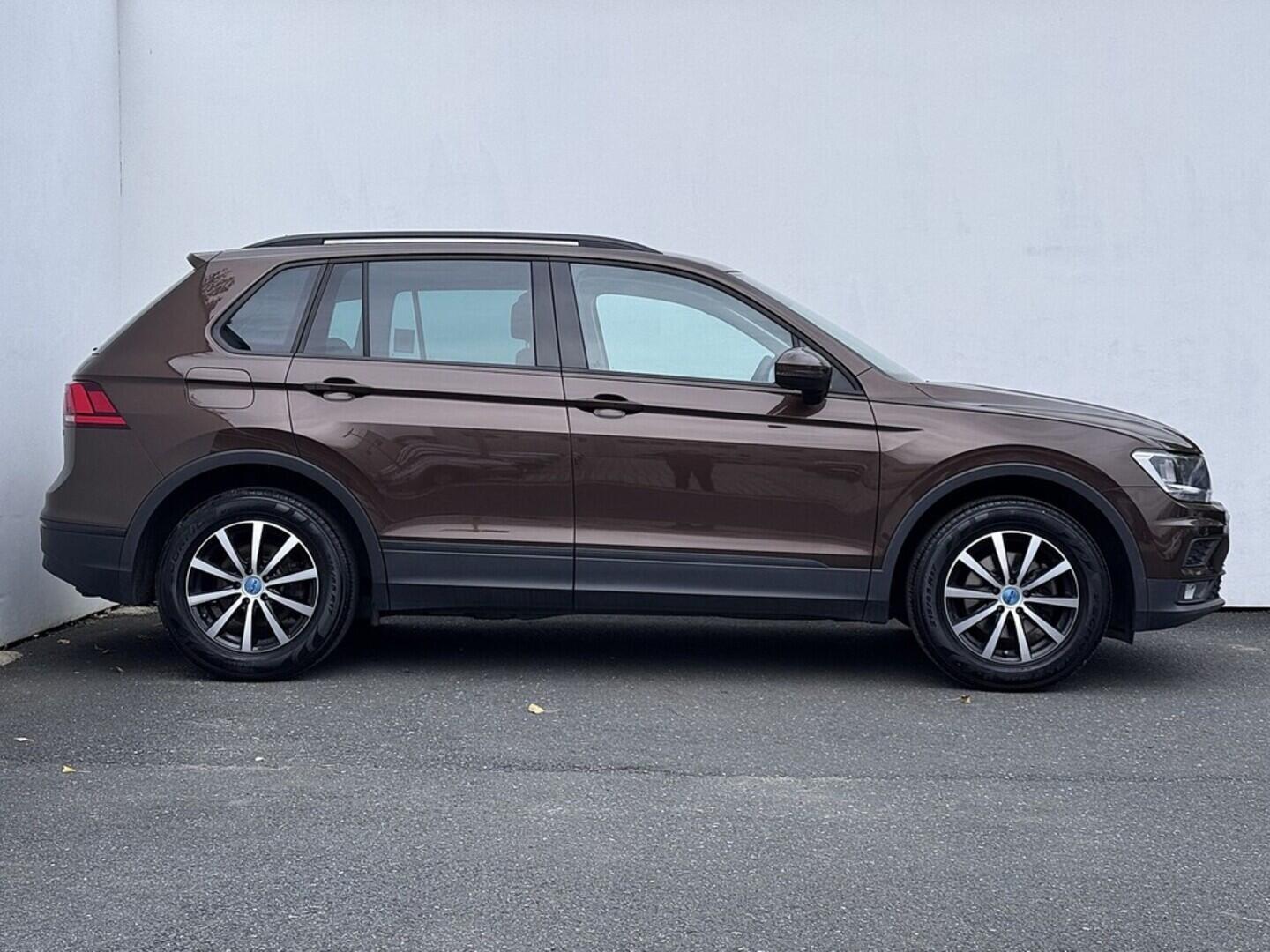 O419V07864_16.webp_TIGUAN Trendline 1.4 TSI 92 kW manuál