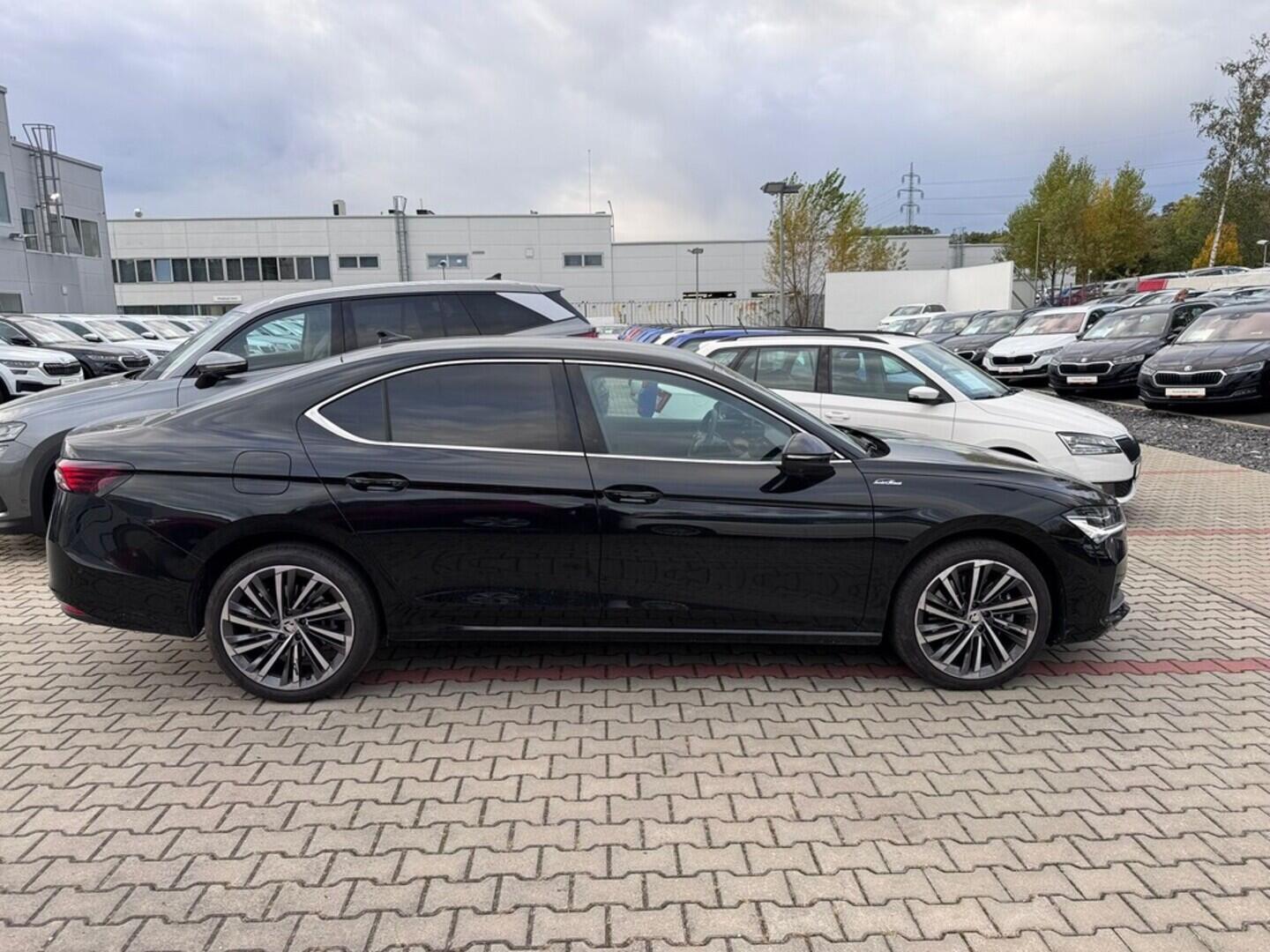 O419V07865_12.webp_SUPERB L&K 2.0 TSI 195 kW automat, DPH