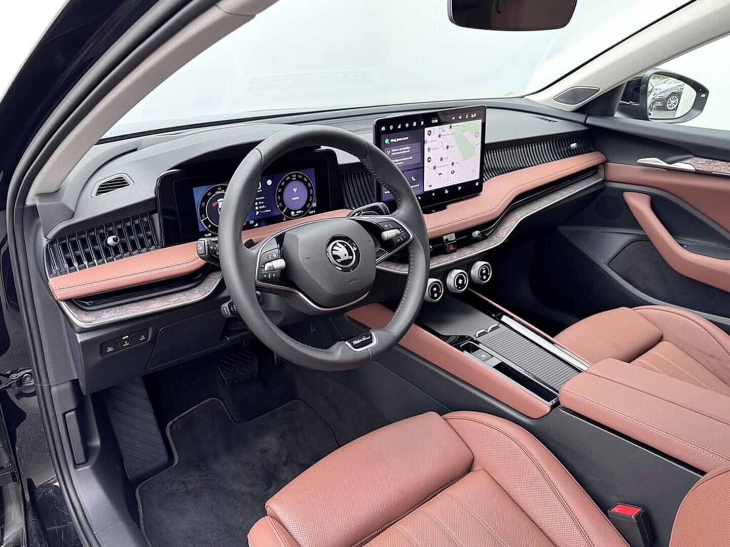 O419V07865_19.webp_SUPERB L&K 2.0 TSI 195 kW automat, DPH