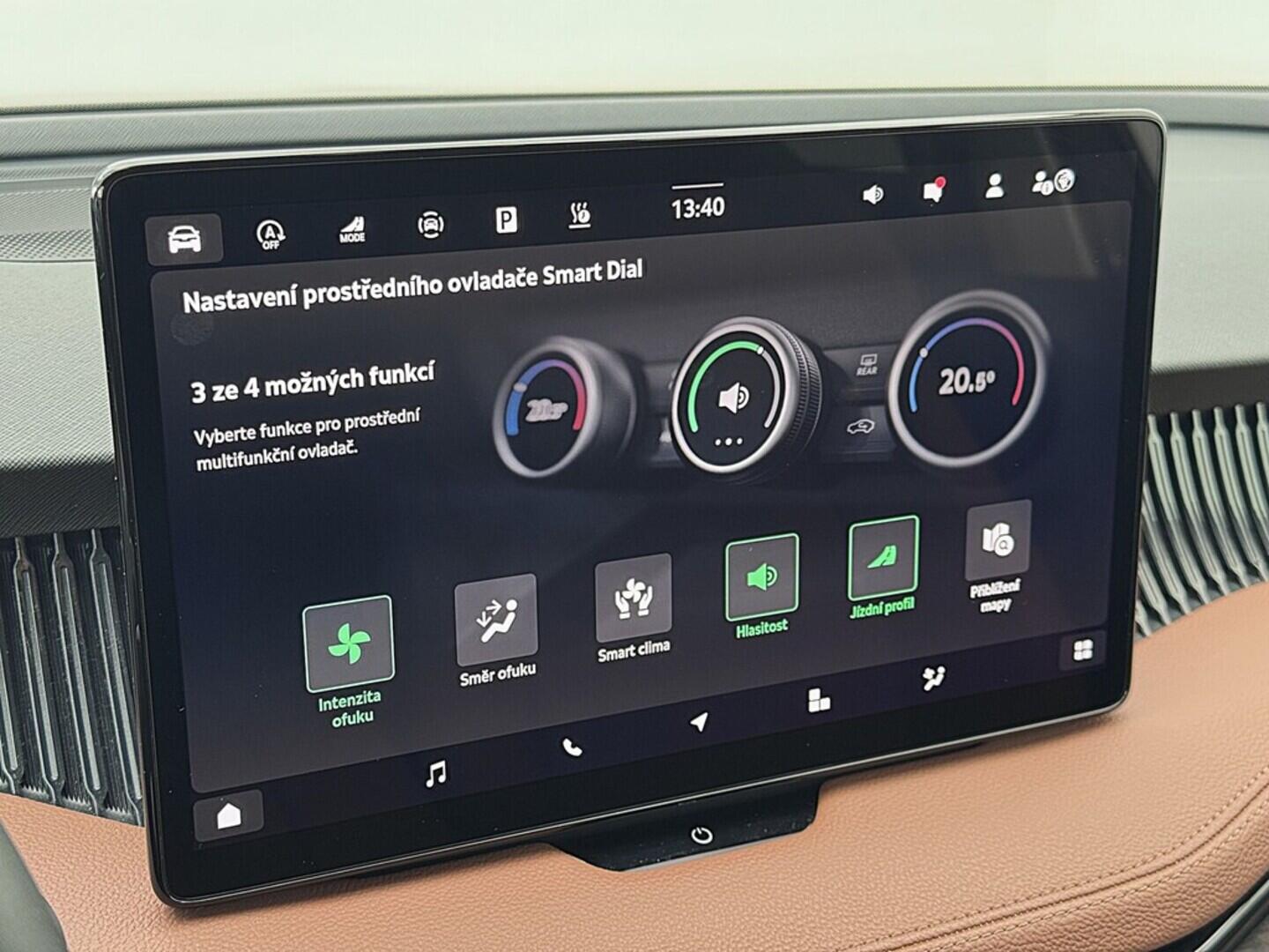 O419V07865_27.webp_SUPERB L&K 2.0 TSI 195 kW automat, DPH