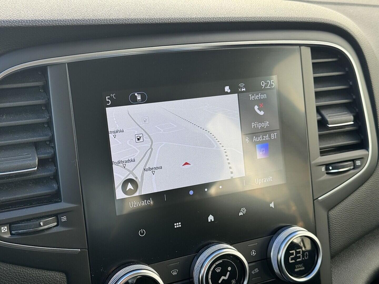 O419V07873_24.webp_MÉGANE Grand Coupé ZEN 1.0  85 kW manuál, DPH