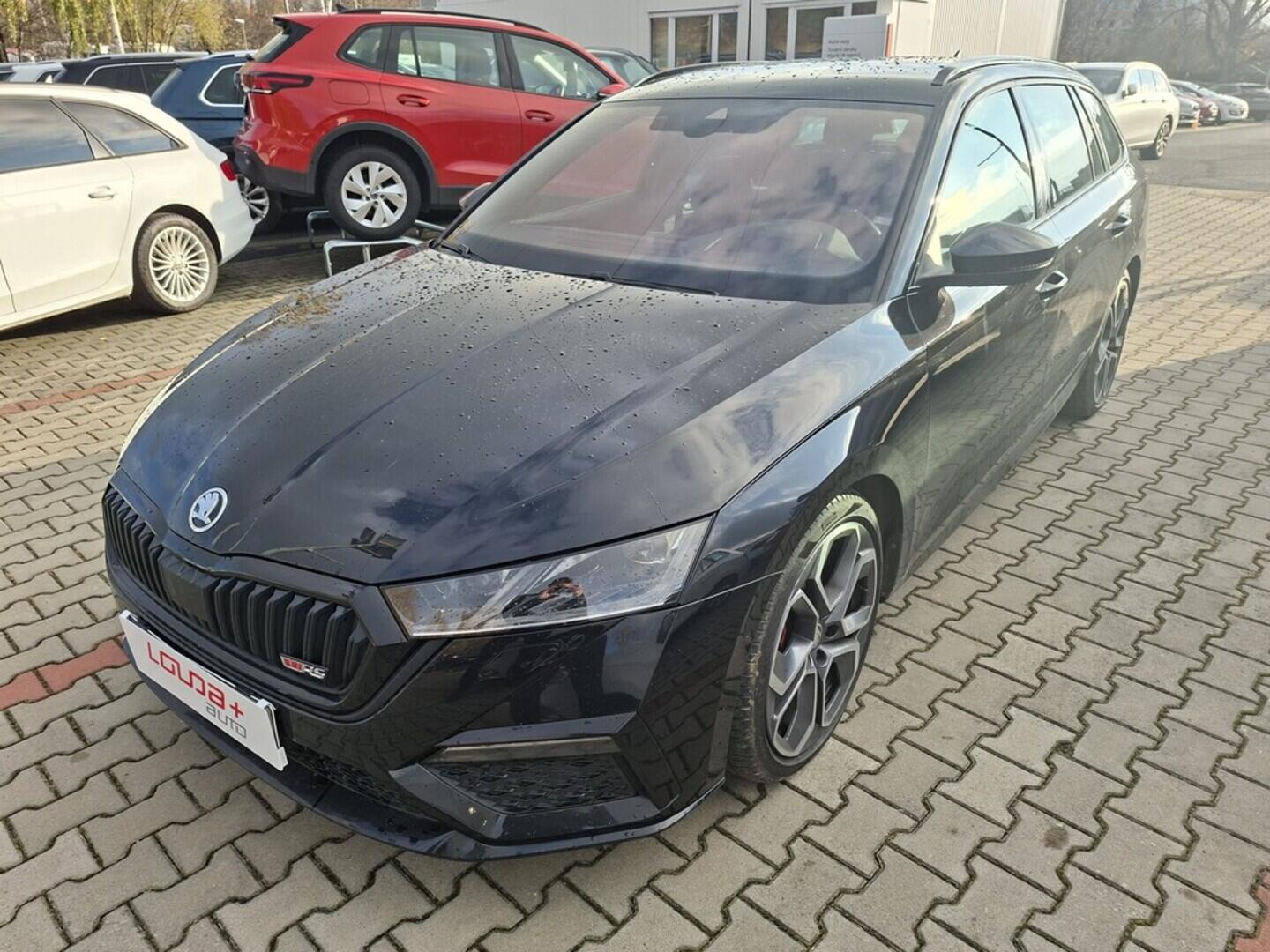 O419V07878_10.webp_OCTAVIA RS 2.0 TDI 147 kW automat, DPH