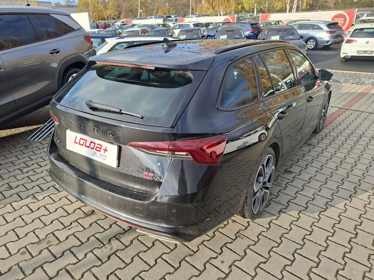 O419V07878_11.webp_OCTAVIA RS 2.0 TDI 147 kW automat, DPH