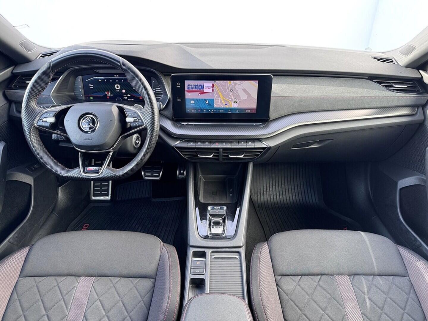 O419V07878_18.webp_OCTAVIA RS 2.0 TDI 147 kW automat, DPH