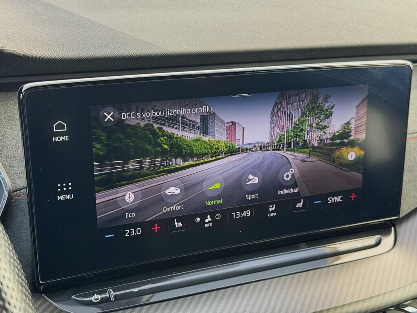 O419V07878_27.webp_OCTAVIA RS 2.0 TDI 147 kW automat, DPH