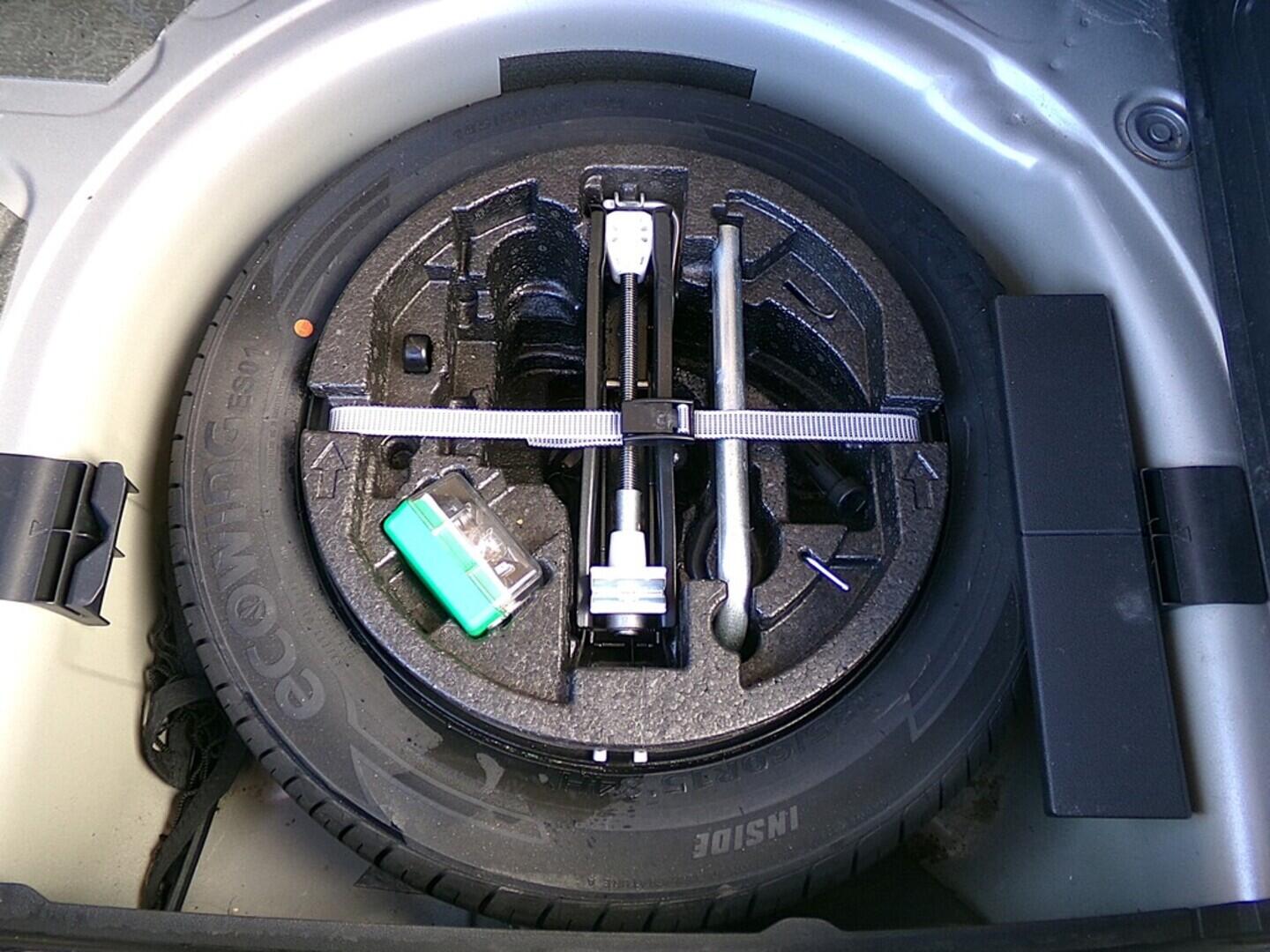 O419V07880_31.webp_RAPID Ambition 1.0 TSI 70 kW manuál