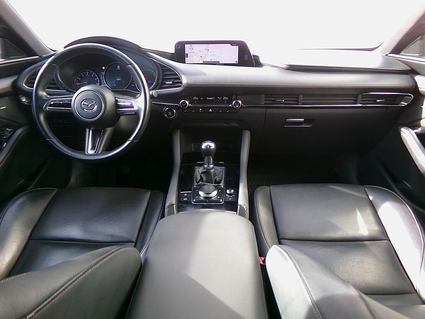 O419V07882_18.webp_3 Luxury plus 2.0  88 kW manuál