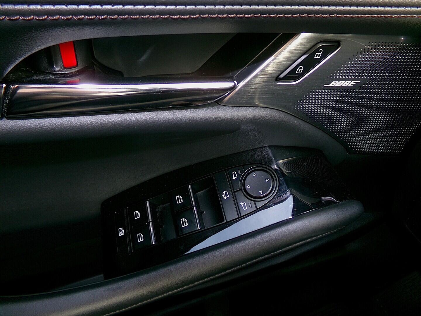 O419V07882_21.webp_3 Luxury plus 2.0  88 kW manuál