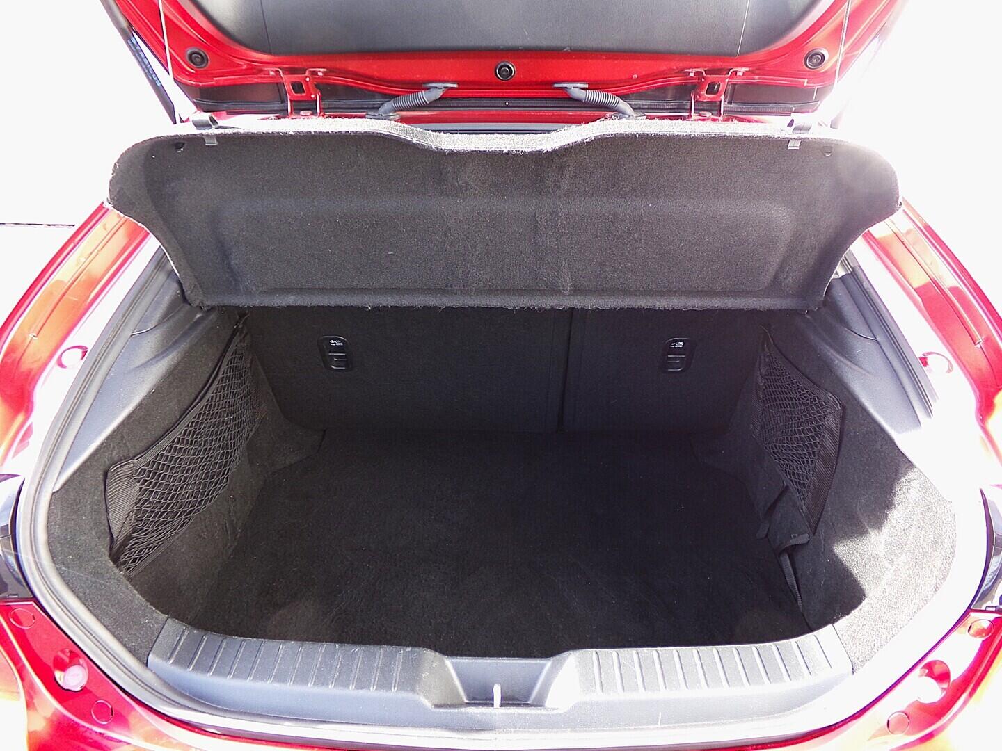 O419V07882_34.webp_3 Luxury plus 2.0  88 kW manuál