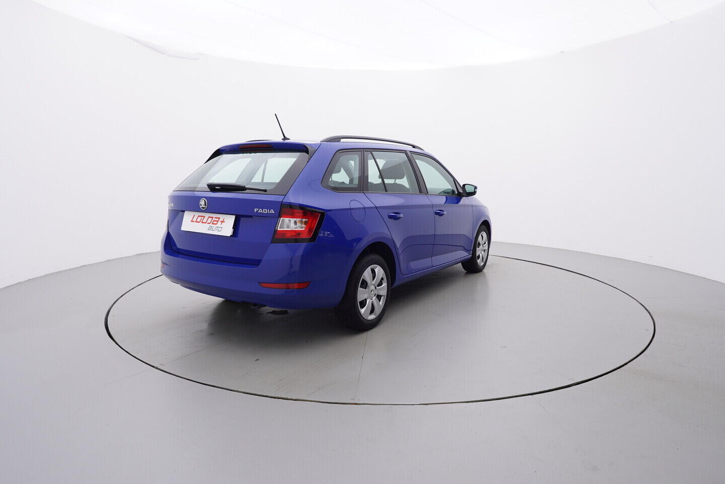 O419V07887_14.webp_FABIA Active 1.0 TSI 70 kW manuál, DPH