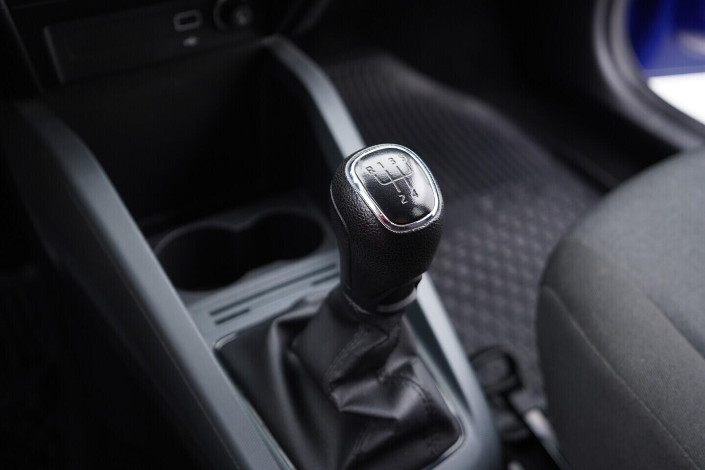 O419V07887_30.webp_FABIA Active 1.0 TSI 70 kW manuál, DPH