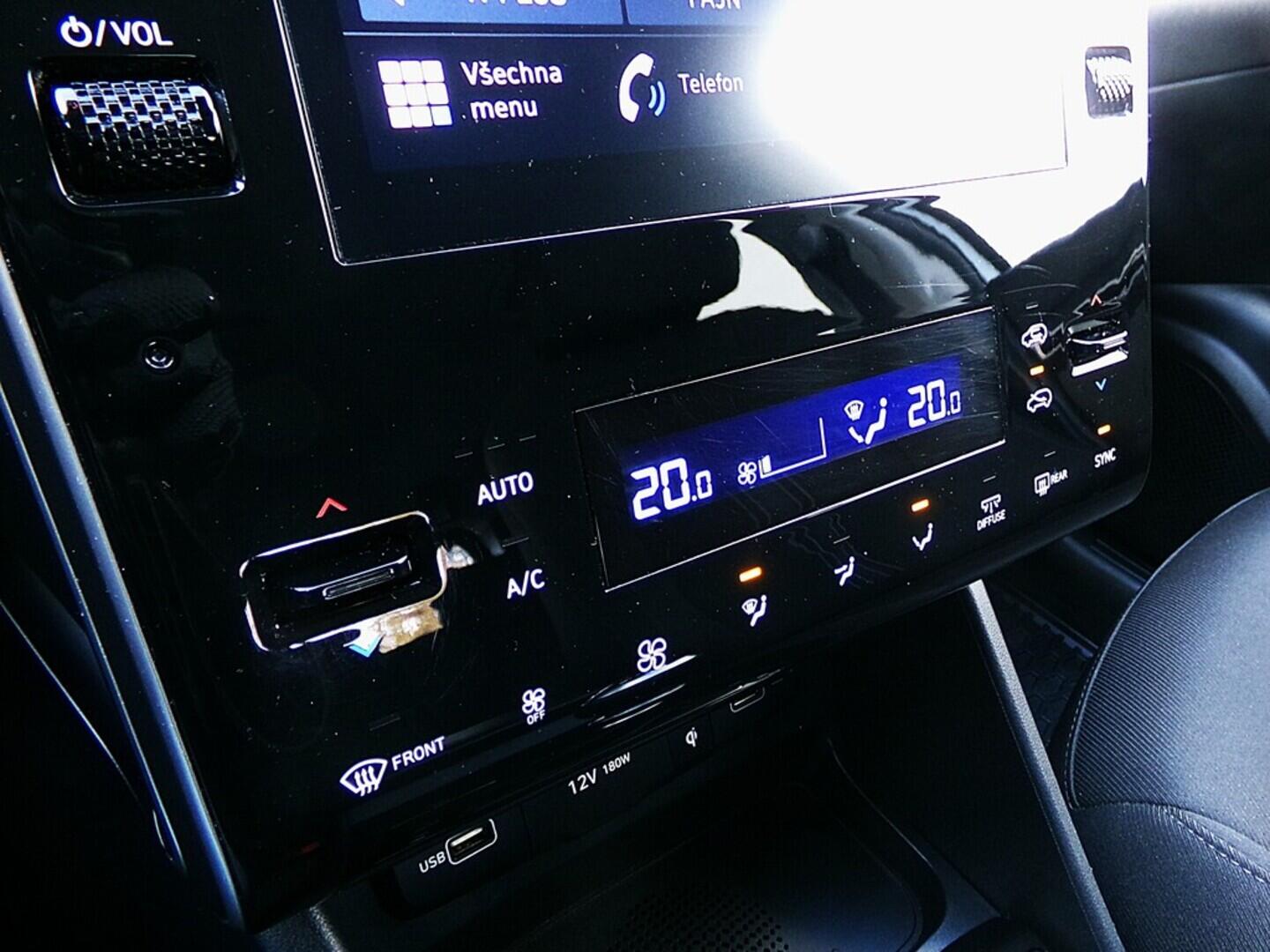 O419V07893_26.webp_TUCSON Smart 1.6  110 kW manuál, DPH