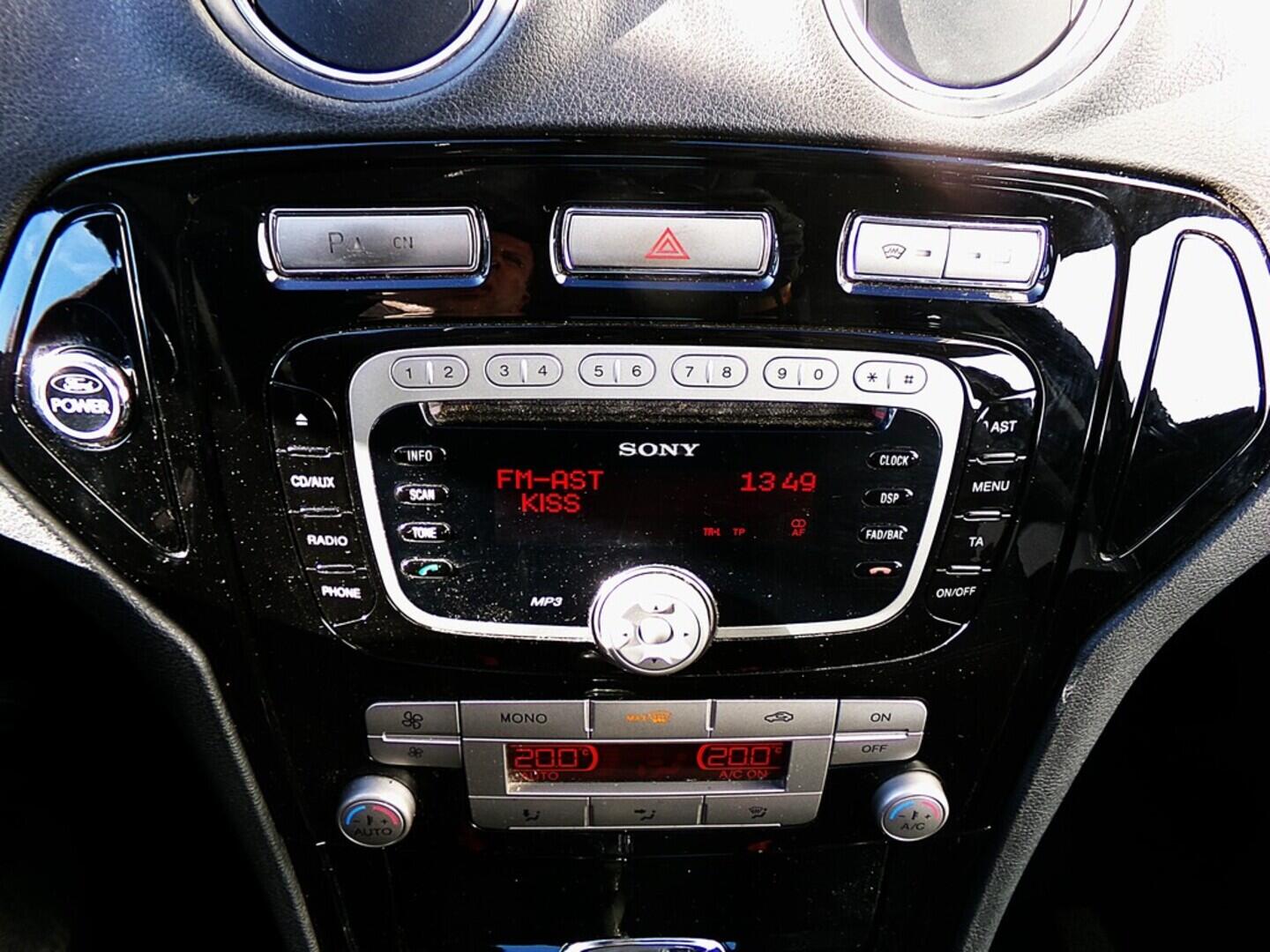 O419V07895_26.webp_MONDEO Titanium 2.0 TDCi 103 kW manuál