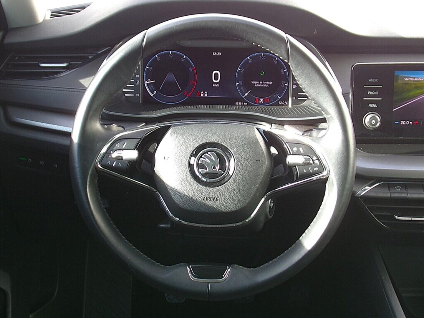 O419V07897_23.webp_OCTAVIA Ambition Plus 1.5 TSI 110 kW manuál