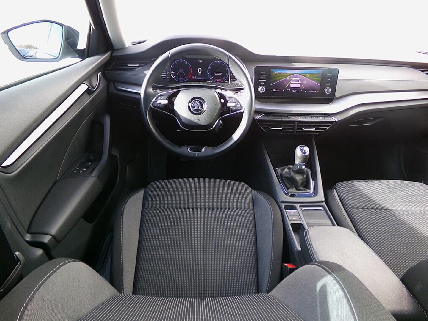 O419V07897_24.webp_OCTAVIA Ambition Plus 1.5 TSI 110 kW manuál