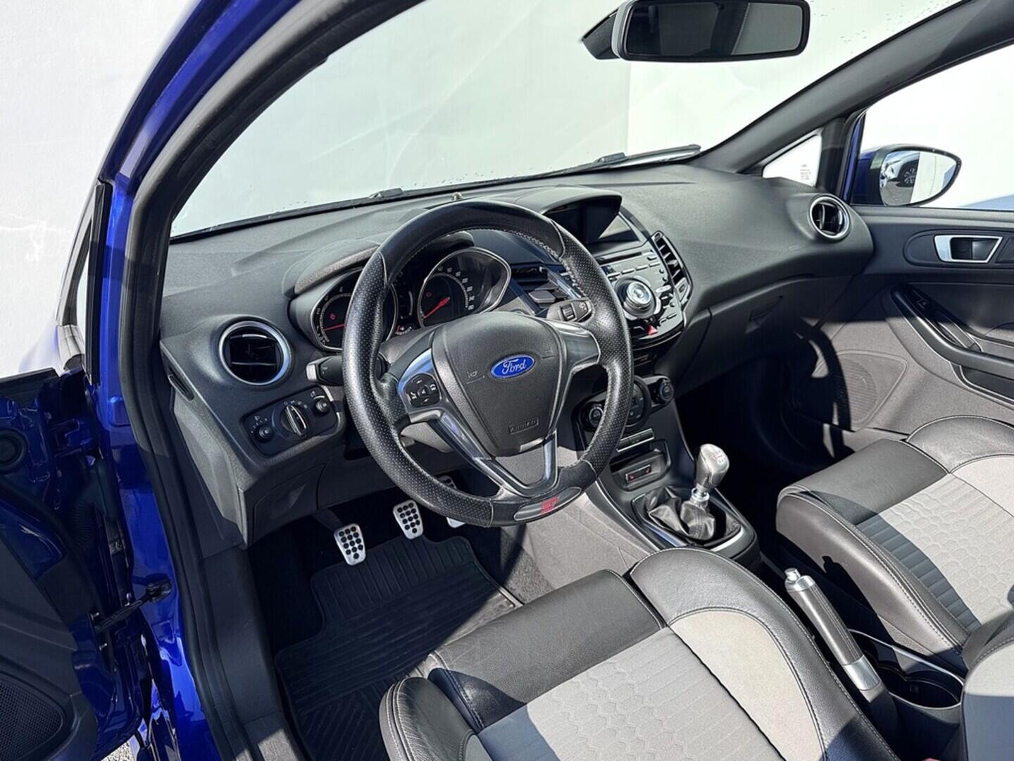 O419V07898_19.webp_FIESTA  1.6 JTJA 134 kW manuál