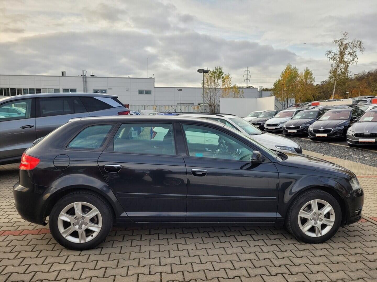 O419V07903_12.webp_A3 SPORTBACK  1.2 TSI 77 kW manuál