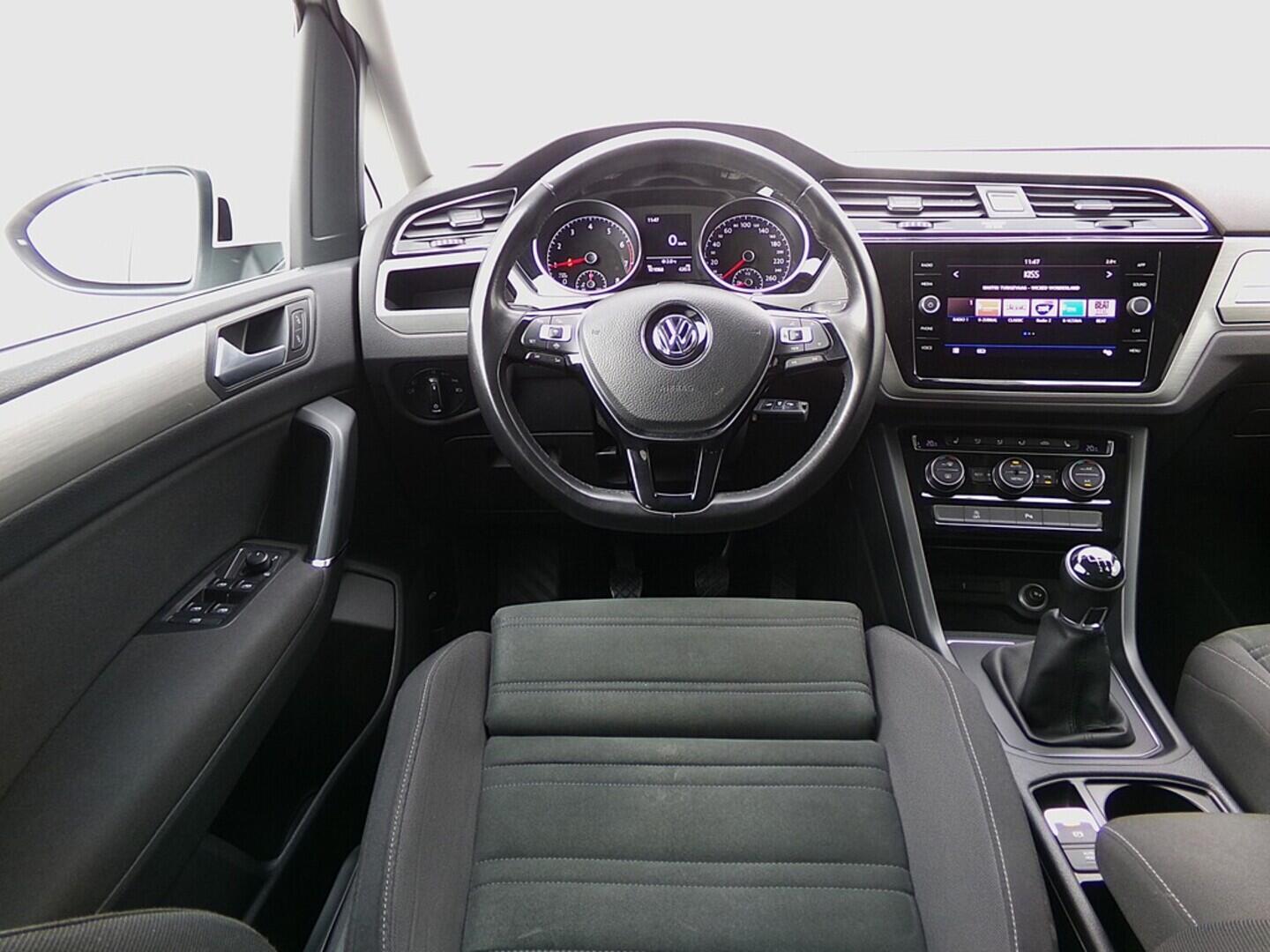 O419V07904_24.webp_TOURAN Highline 1.5 TSI 110 kW manuál, DPH