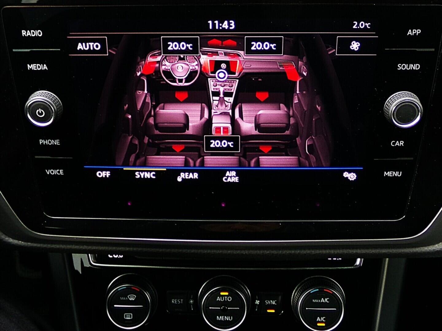 O419V07904_30.webp_TOURAN Highline 1.5 TSI 110 kW manuál, DPH