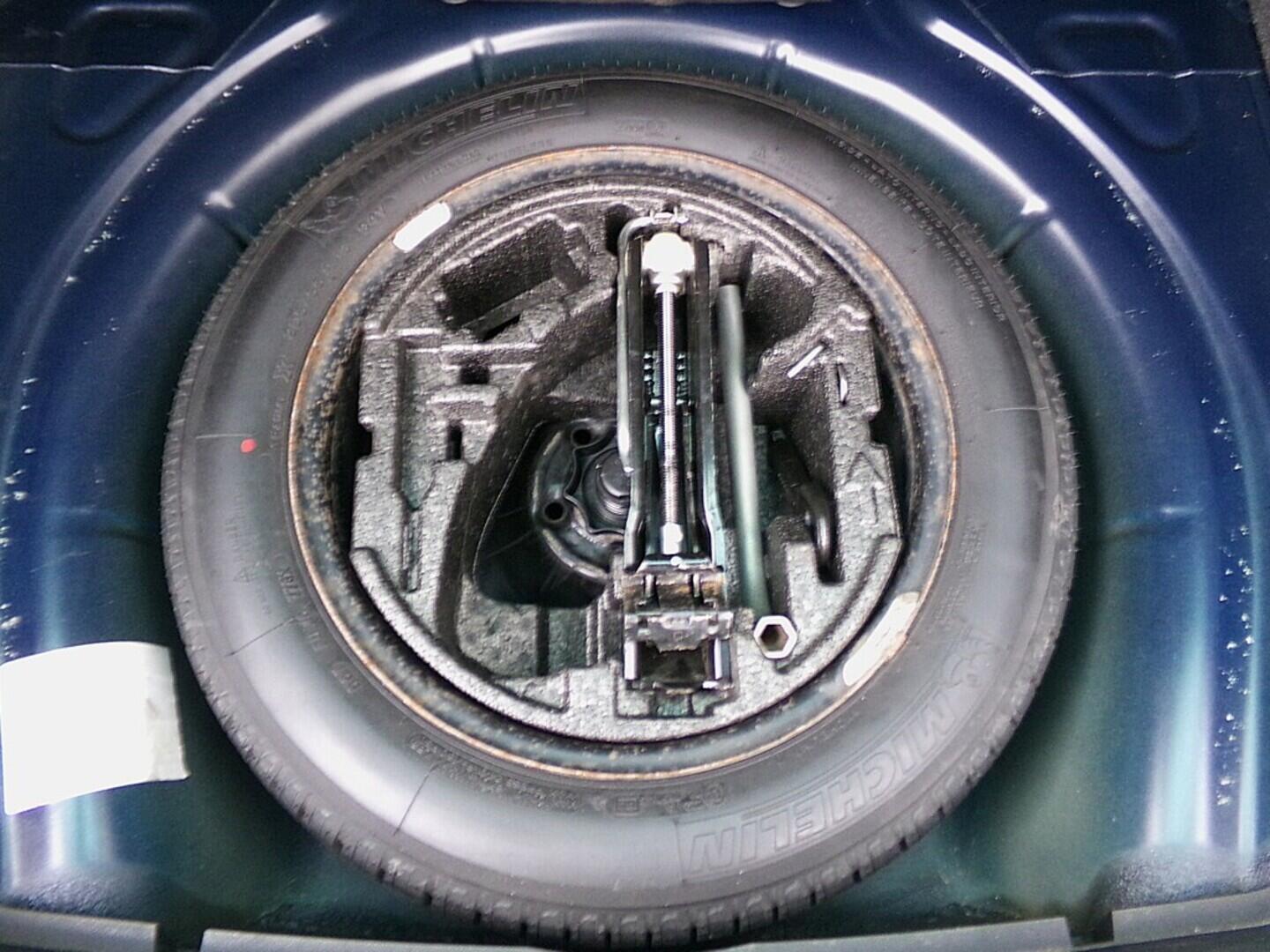 O419V07908_31.webp_SUPERB Active 1.6 TDI 77 kW manuál