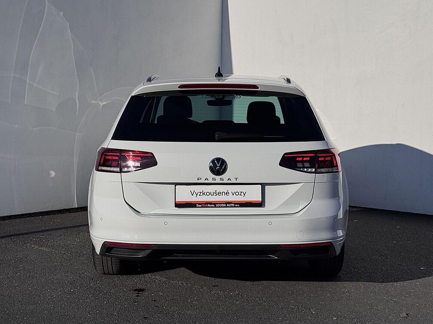 O419V07909_17.webp_PASSAT VARIANT Bussines 1.5 TDI 110 kW manuál, DPH