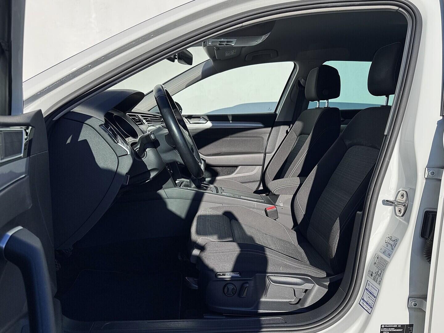 O419V07909_20.webp_PASSAT VARIANT Bussines 1.5 TDI 110 kW manuál, DPH