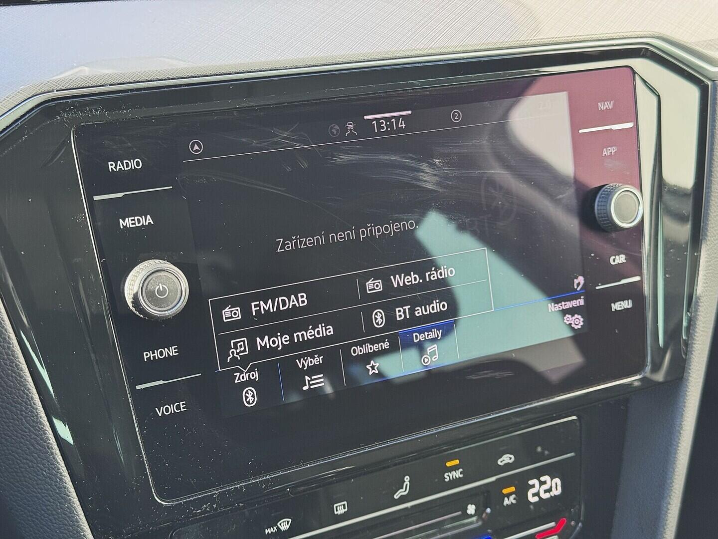 O419V07909_25.webp_PASSAT VARIANT Bussines 1.5 TDI 110 kW manuál, DPH