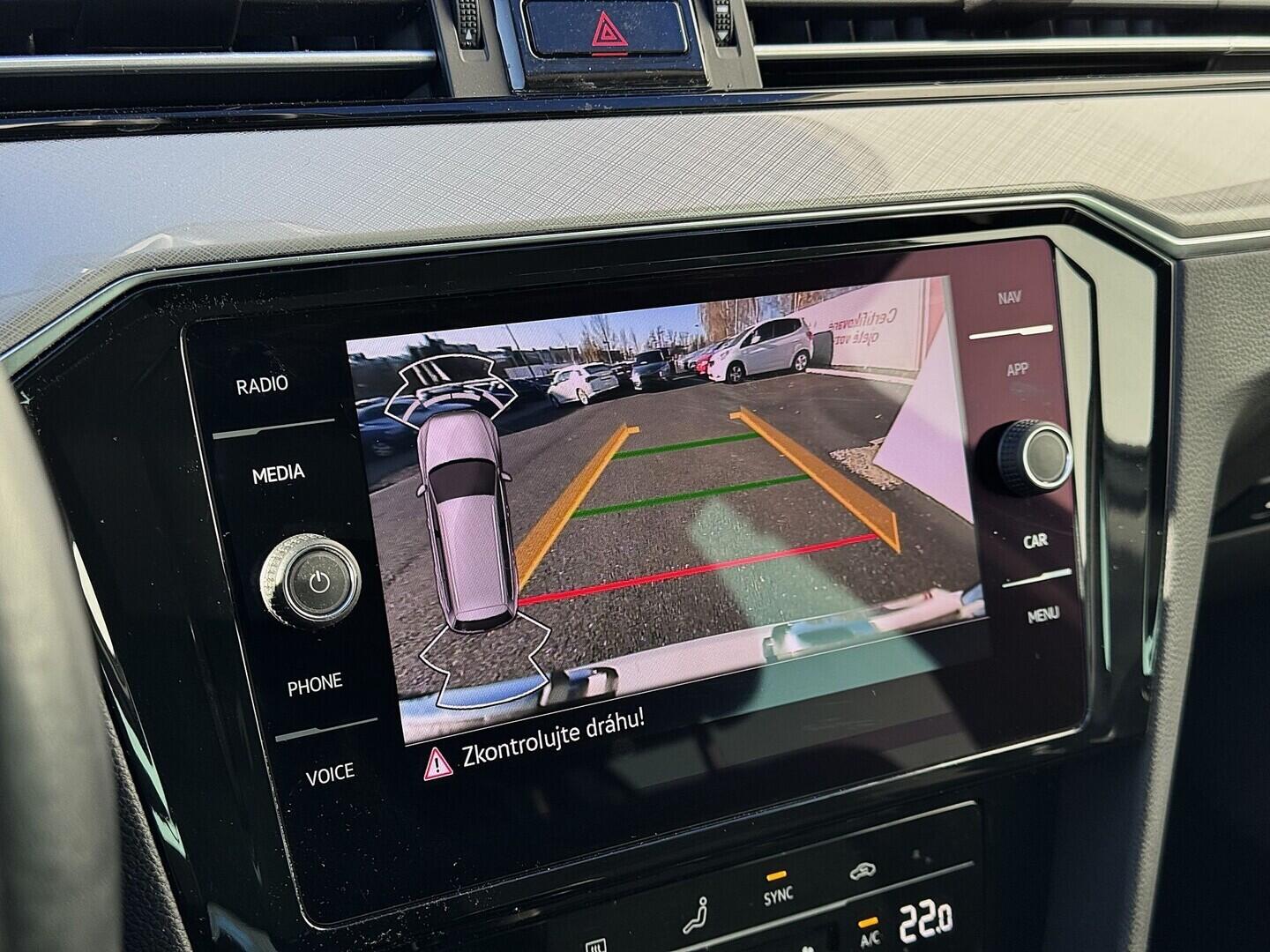 O419V07909_28.webp_PASSAT VARIANT Bussines 1.5 TDI 110 kW manuál, DPH