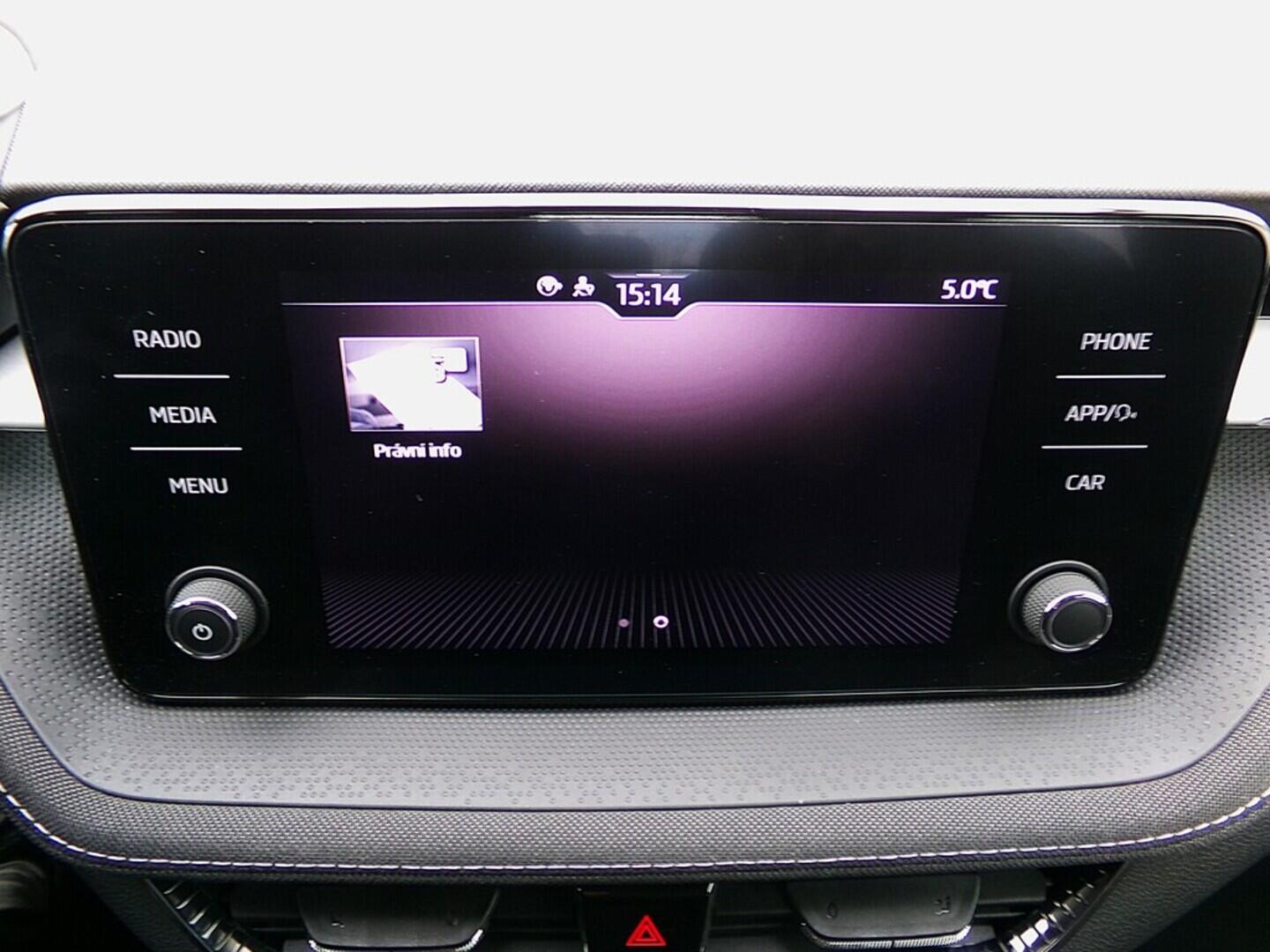 O419V07913_26.webp_FABIA Style 1.0 TSI 70 kW manuál, DPH