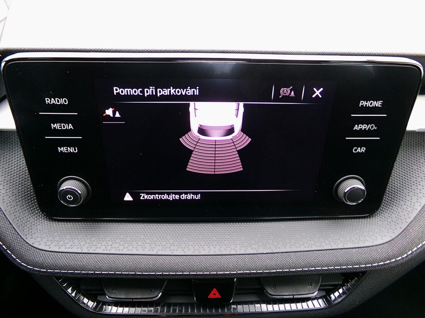 O419V07913_29.webp_FABIA Style 1.0 TSI 70 kW manuál, DPH