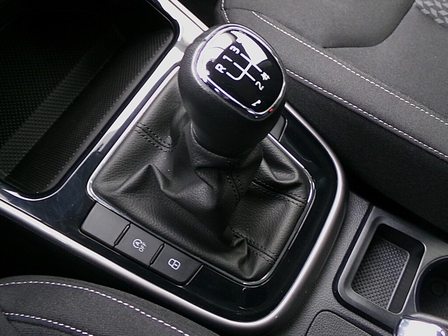 O419V07913_31.webp_FABIA Style 1.0 TSI 70 kW manuál, DPH