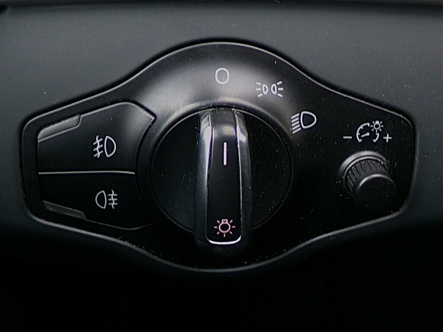 O419V07917_22.webp_A4 S line 2.7 TDI 140 kW manuál