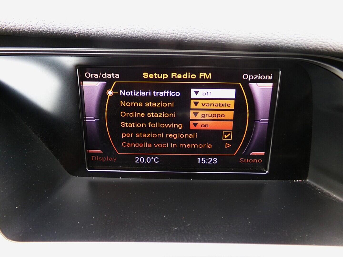 O419V07917_26.webp_A4 S line 2.7 TDI 140 kW manuál