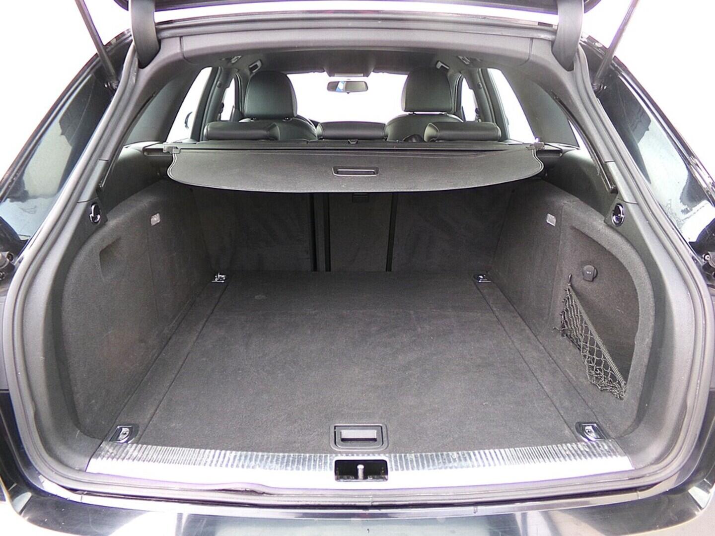 O419V07917_32.webp_A4 S line 2.7 TDI 140 kW manuál